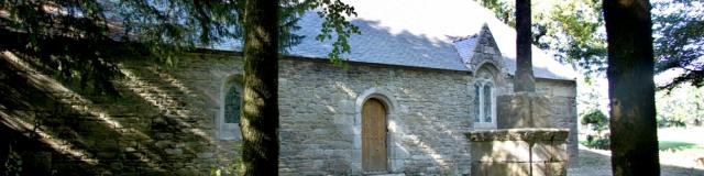 A la découverte du patrimoine caché du Poher avec la Chapelle Saint-Idunet et son calvaire à Plounévézel