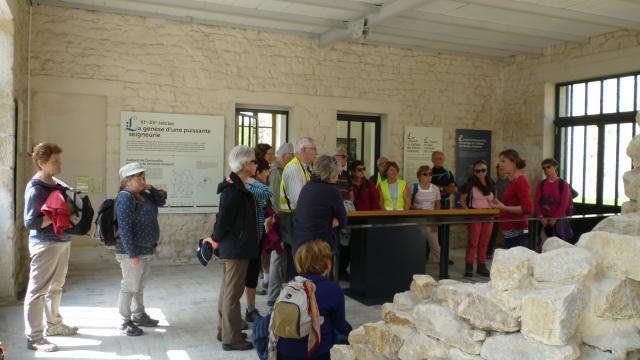 Visite guidée aux Bains de la Reine à Guéméné-sur-Scorff