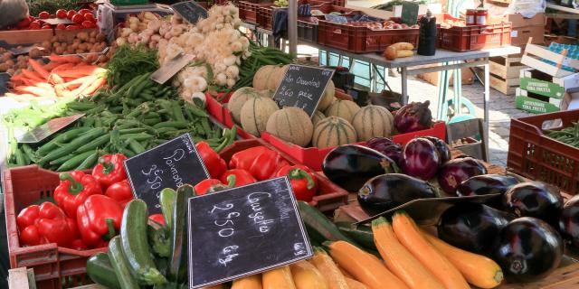 Marché de fruits et légumes